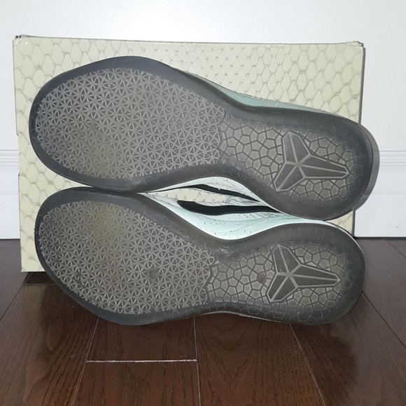 Kobe A.D. Igloo - Picture 2 of 3